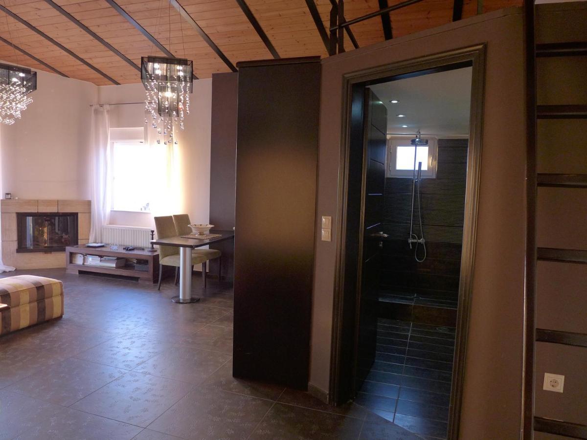 Wide-View & Quiet Apartment Chania Hriszí Aktí Haniá Kültér fotó